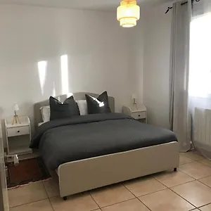  Appartement Privee Calme 15 Min A Pied Du Centre Parking Gratuit